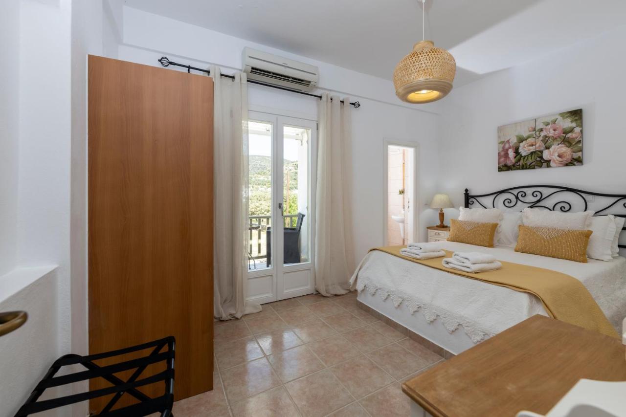 Pension Moschoula Platis Gialos  Exterior foto