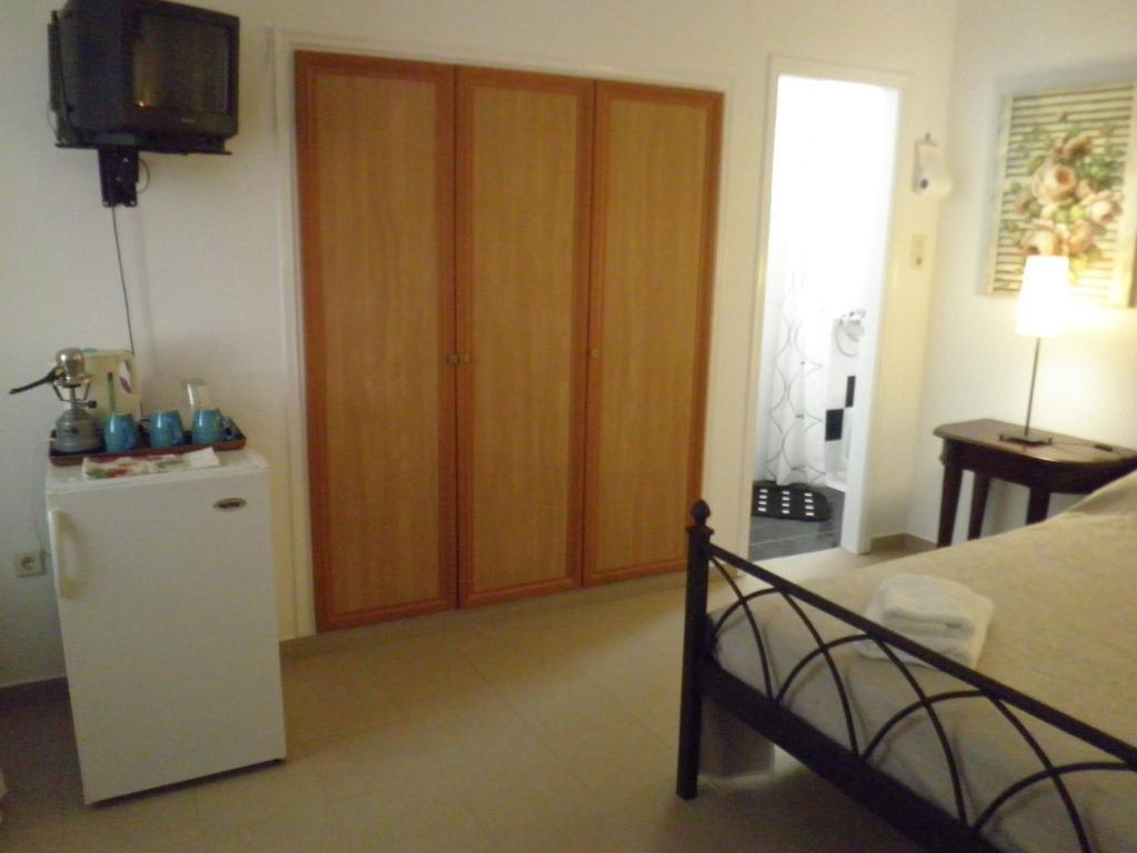 Pension Moschoula Platis Gialos  Zimmer foto