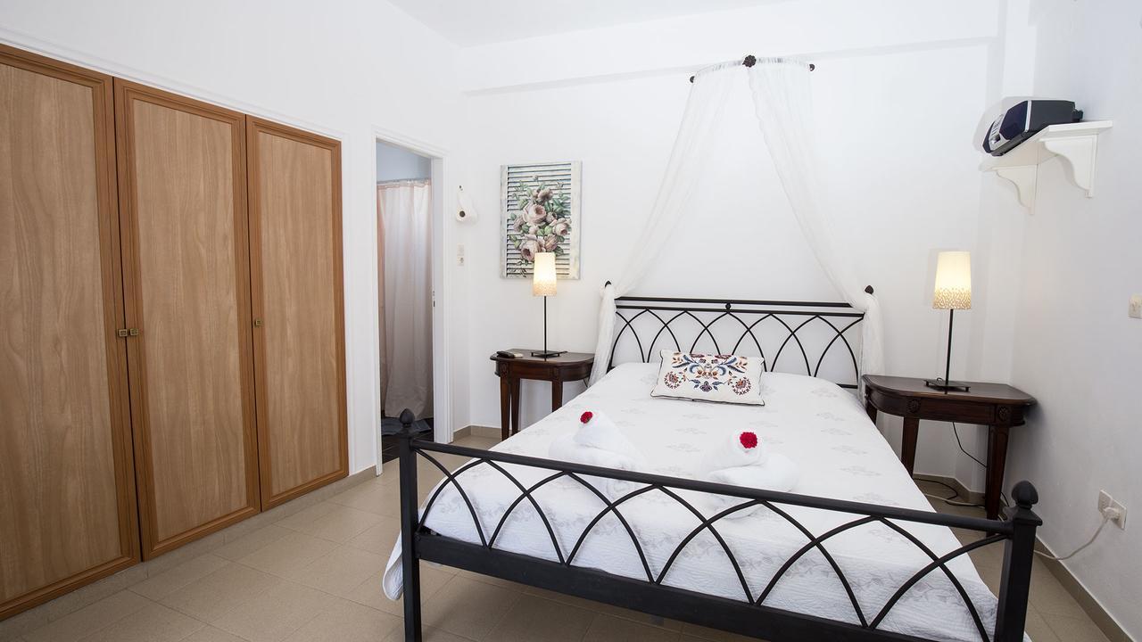 Pension Moschoula Platis Gialos  Exterior foto